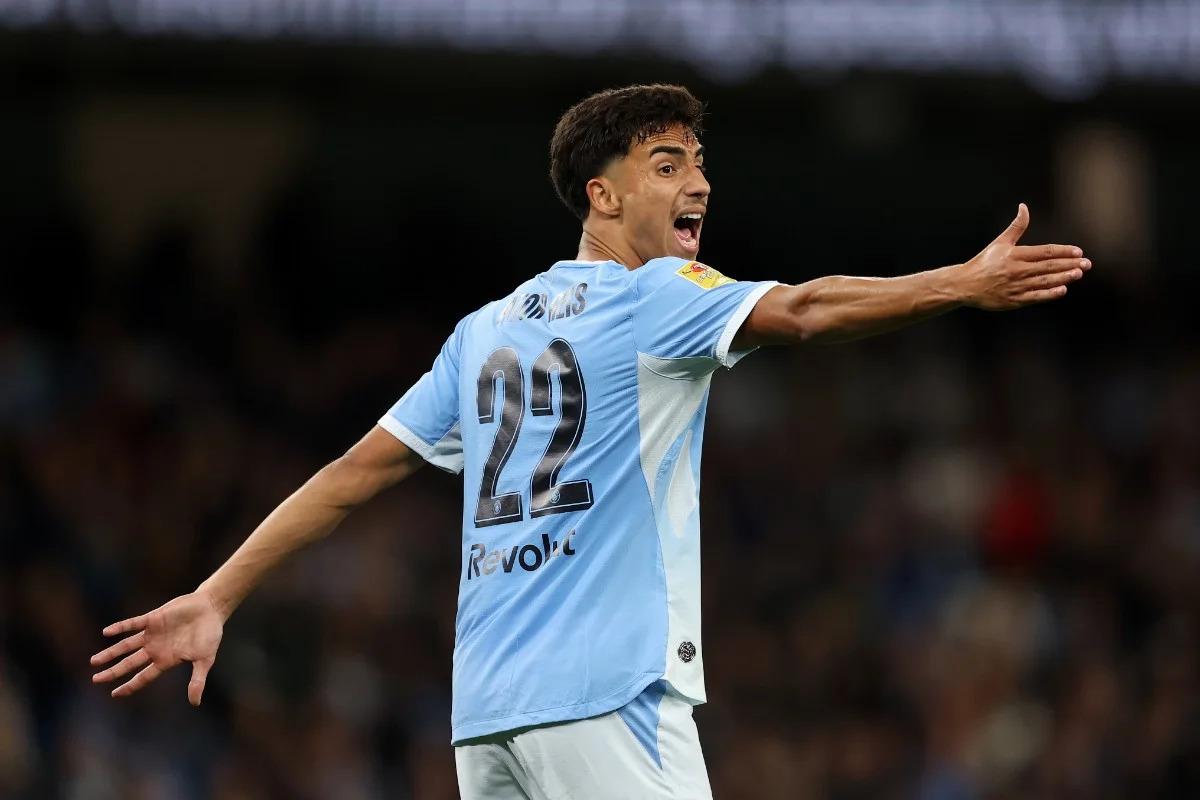 Manchester City beats Norwich City 5-0, young defender